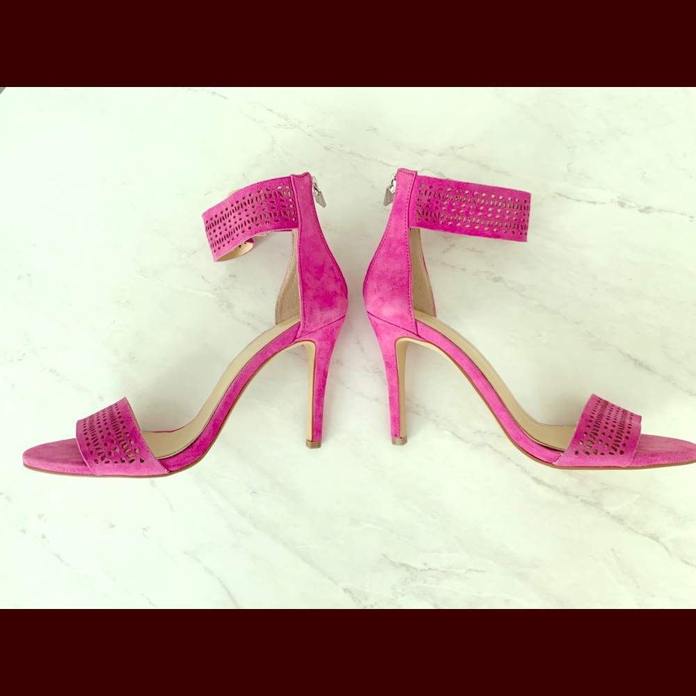 New Jessica Simpson Pink Laser Cut Heels